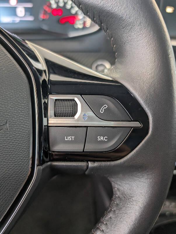 Peugeot 2008 1.5 bluehdi Allure Pack s&s 110cv