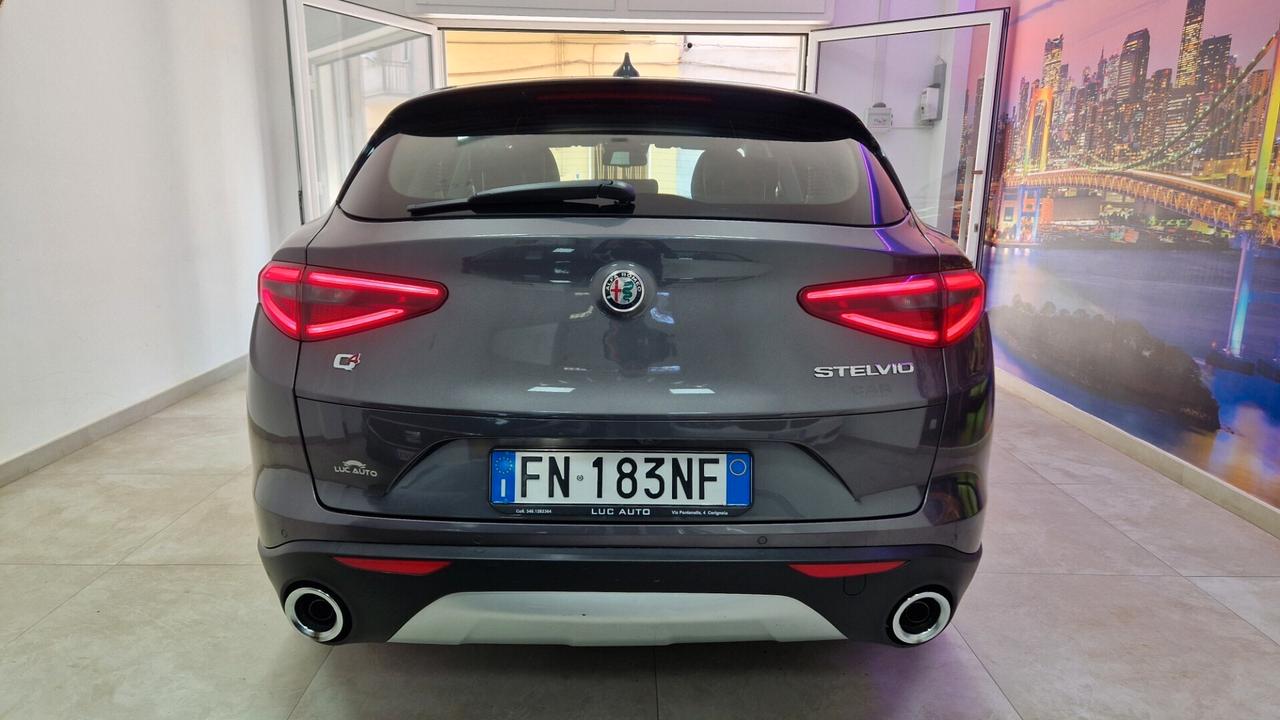 Alfa Romeo Stelvio 2.2 Turbodiesel 180 CV AT8 Q4 Executive
