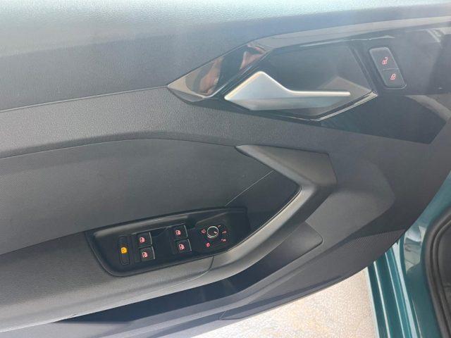 AUDI A1 citycarver 30 TFSI