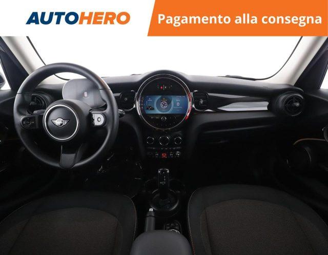 MINI Cooper 1.5 Cooper Essential 5 porte
