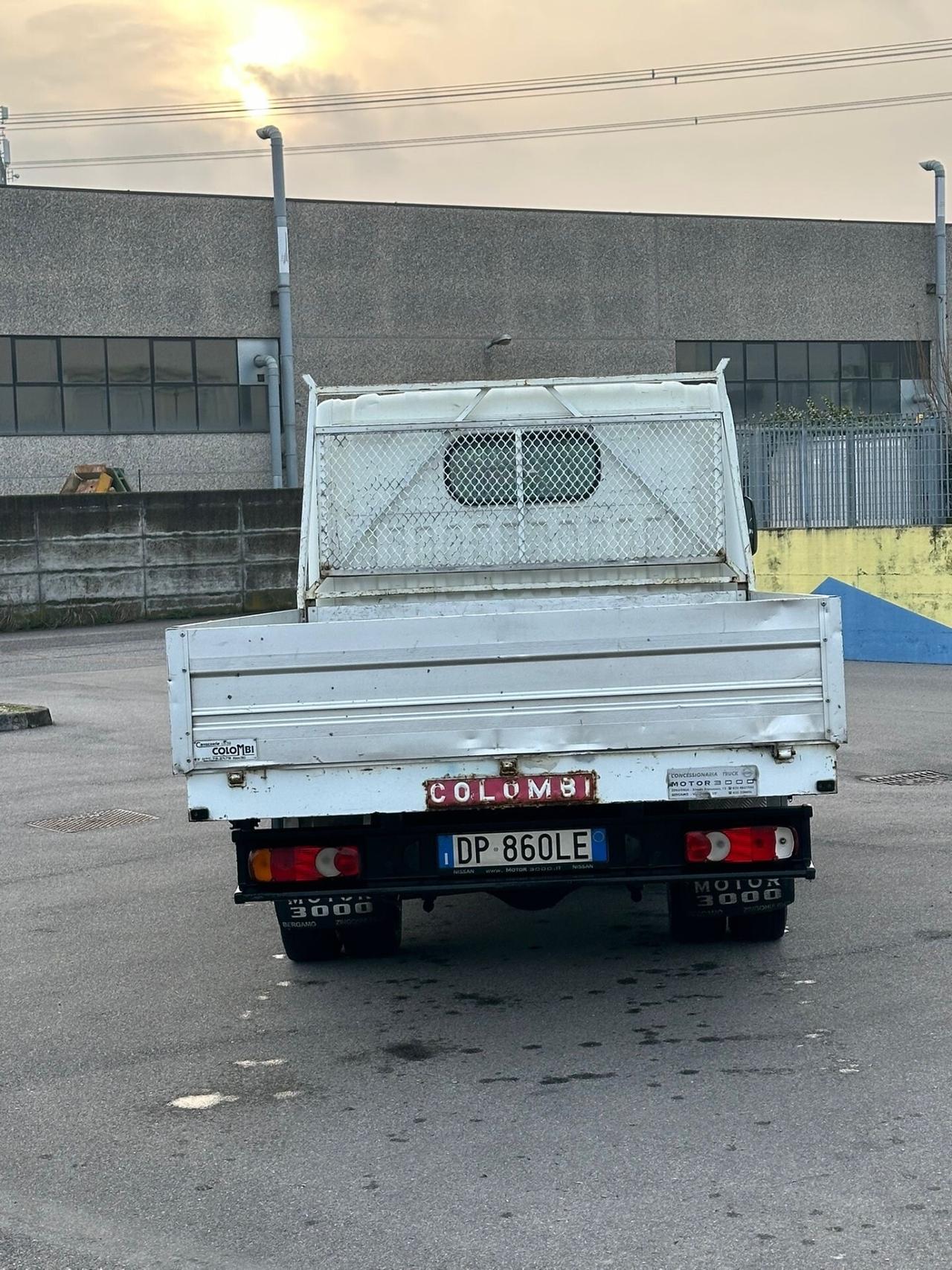 Nissan Cabstar 7 posti 3.0 diesel