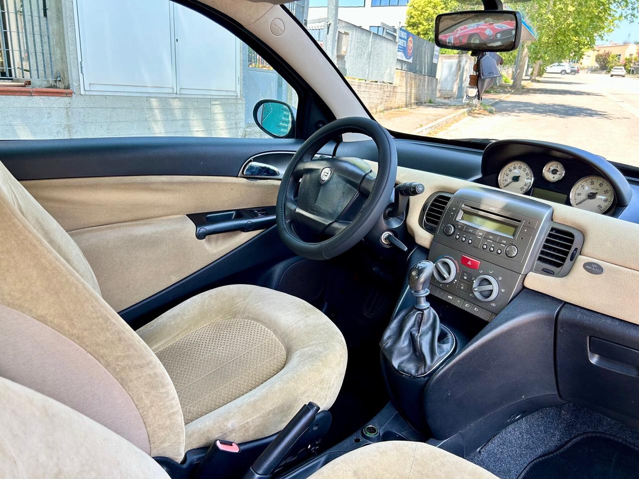 Lancia Ypsilon 1.2 Oro berlina 2 volumi - APPENA TAGLIANDATA - OK NEOPATENTATI