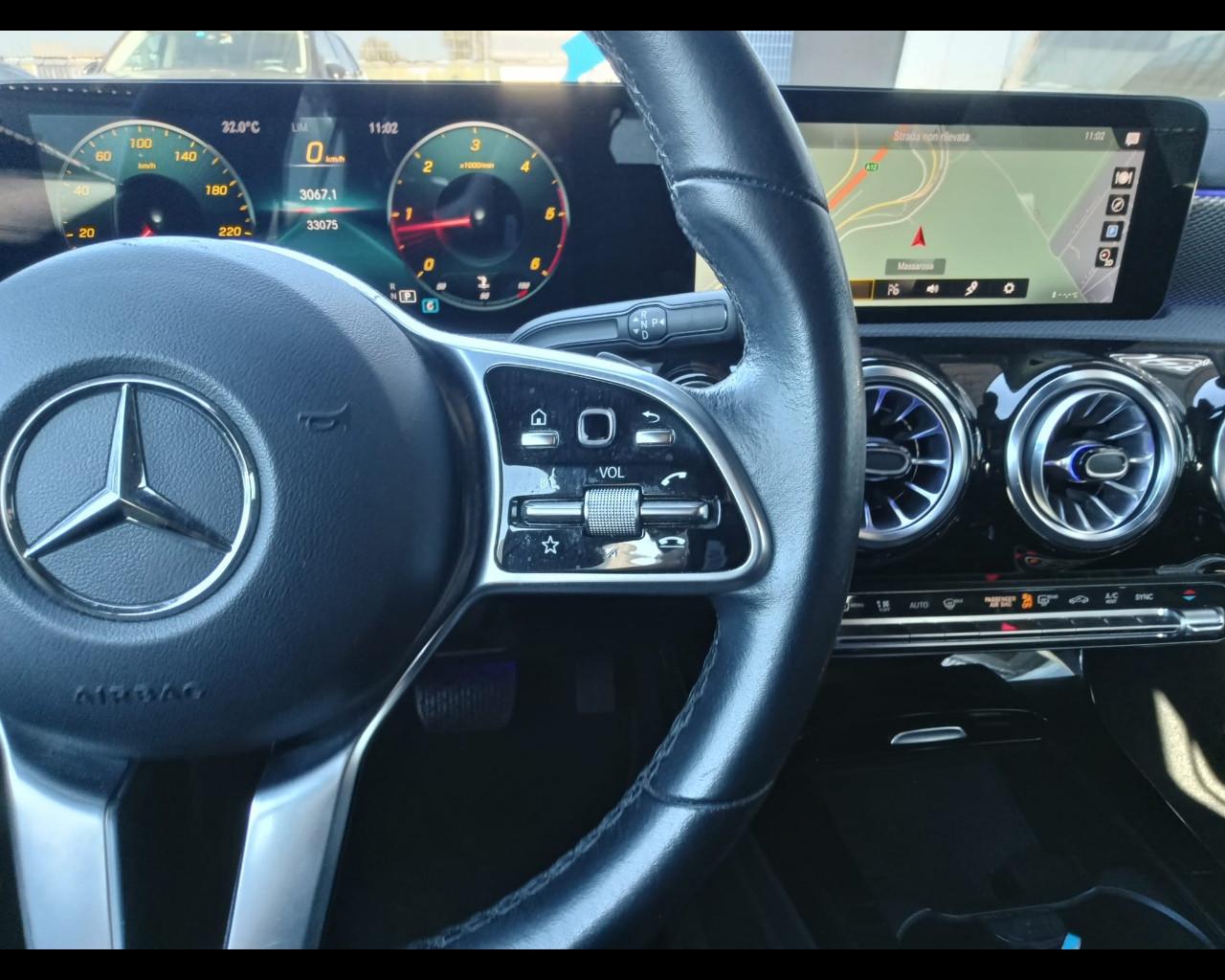 Mercedes-Benz CLA Coupe - C118 - CLA Coupe 180 d Sport auto
