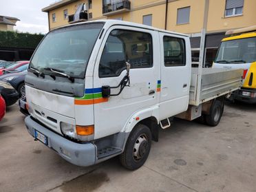 Nissan Cabstar 6 posti MOTORE ROTTO