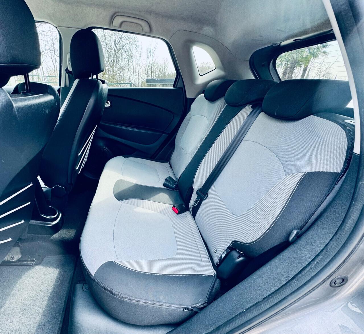 Renault Captur TCe 120 CV Automatica ok Neopatentati