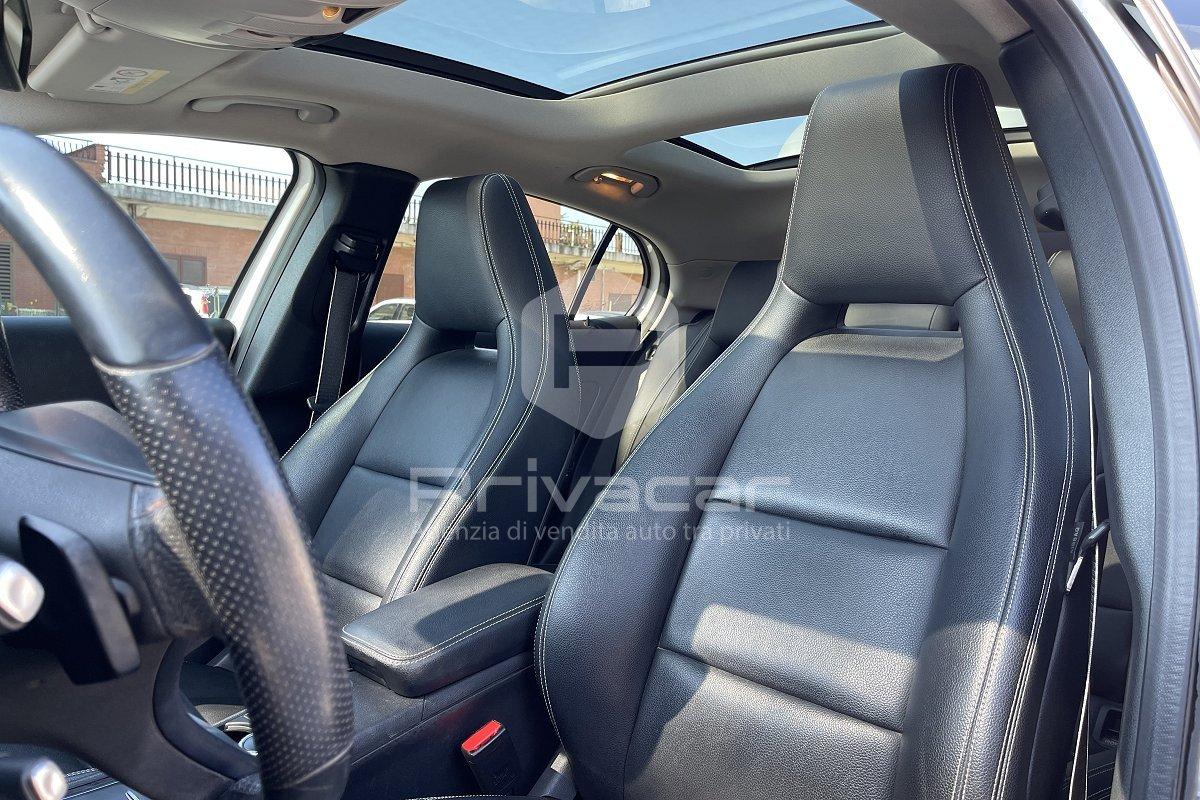 MERCEDES GLA 200 d Automatic Premium