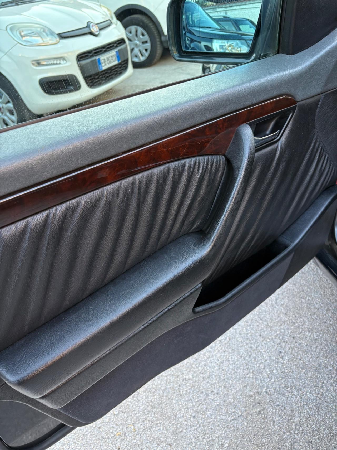 Mercedes C 200 berlina GPL magnifica