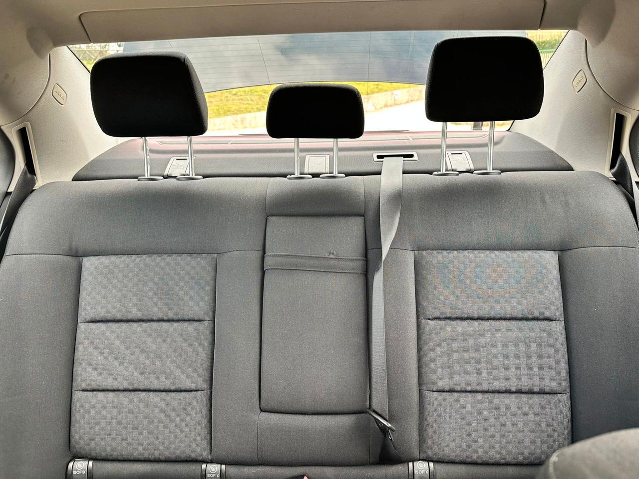 Mercedes-benz E 220 CDI BlueEFFICIENCY Avantgarde