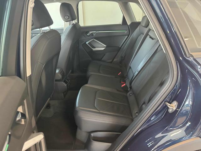 AUDI Q3 35 TDI S tronic Business