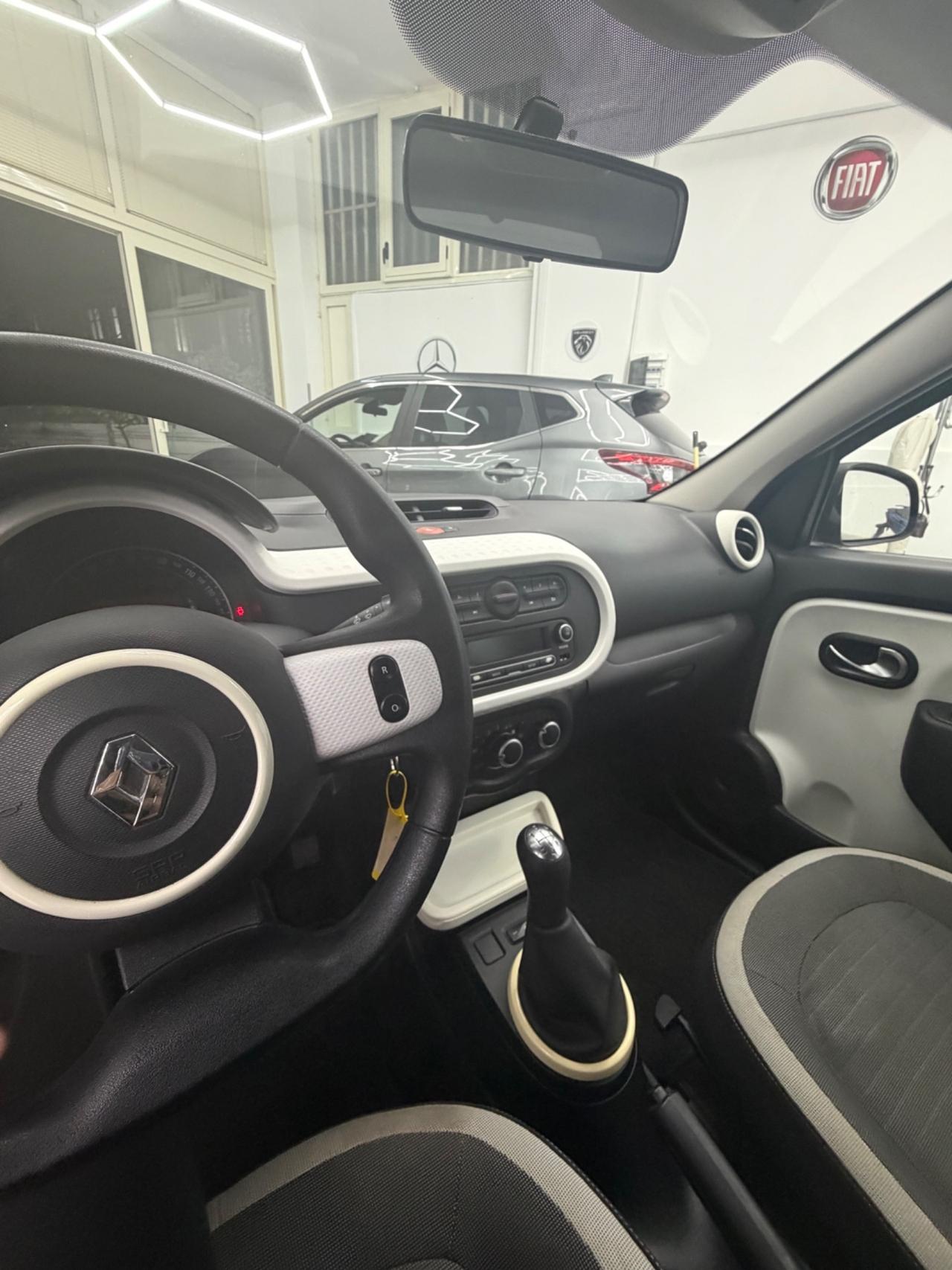 Renault Twingo SCe Lovely