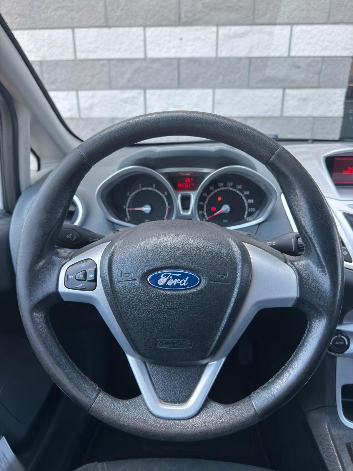 Ford Fiesta 1.2 82CV 3 porte Titanium