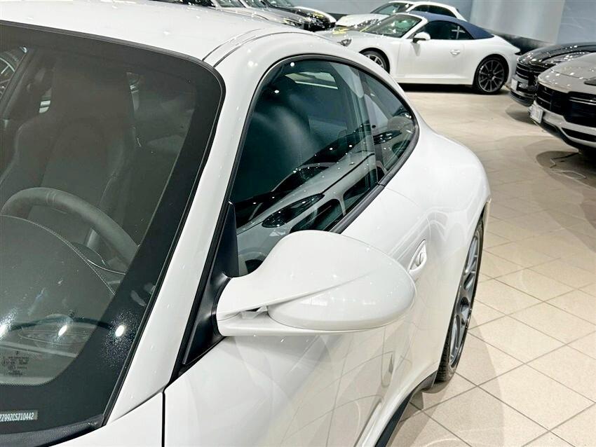 Porsche 911 997 Coupe 3.8 Carrera 4 GTS