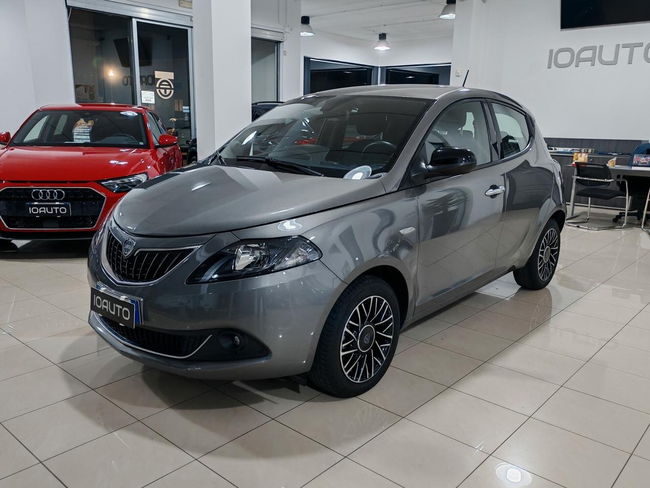 Lancia Ypsilon 1.0 Hybrid Gold 2023