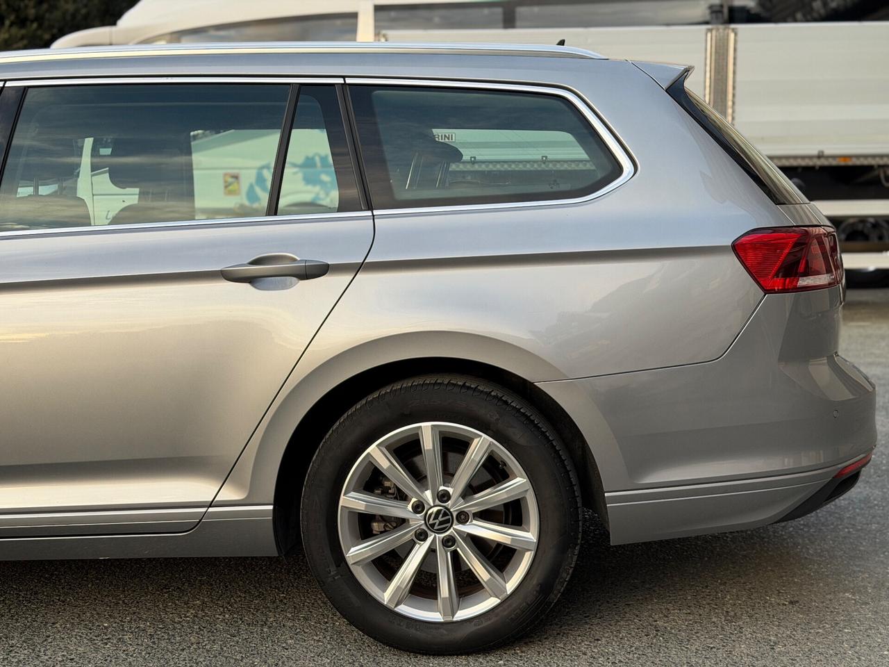 VOLKSWAGEN PASSAT 2.0 TDI 150cv PERFETTA 2021