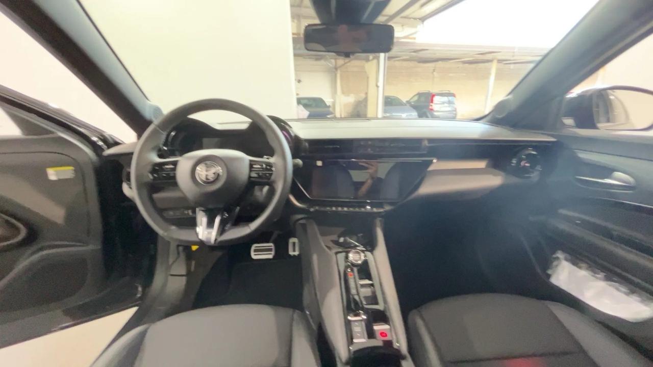 Alfa Romeo Junior 1.2 145CV Hybrid eDCT6 Speciale