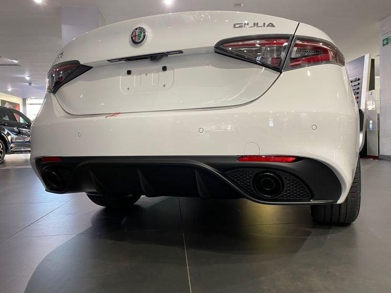 Alfa Romeo Giulia 2.2 Turbodiesel 210 CV AT8 AWD Q4 Tributo Italiano