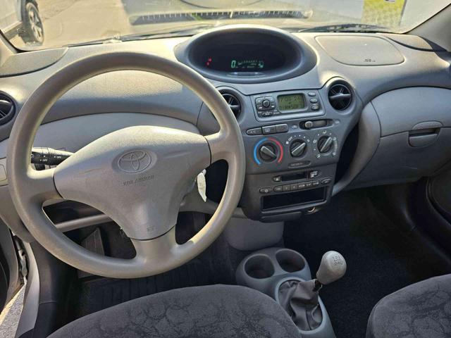 TOYOTA Yaris 1.0i 16V cat 3 porte Sol