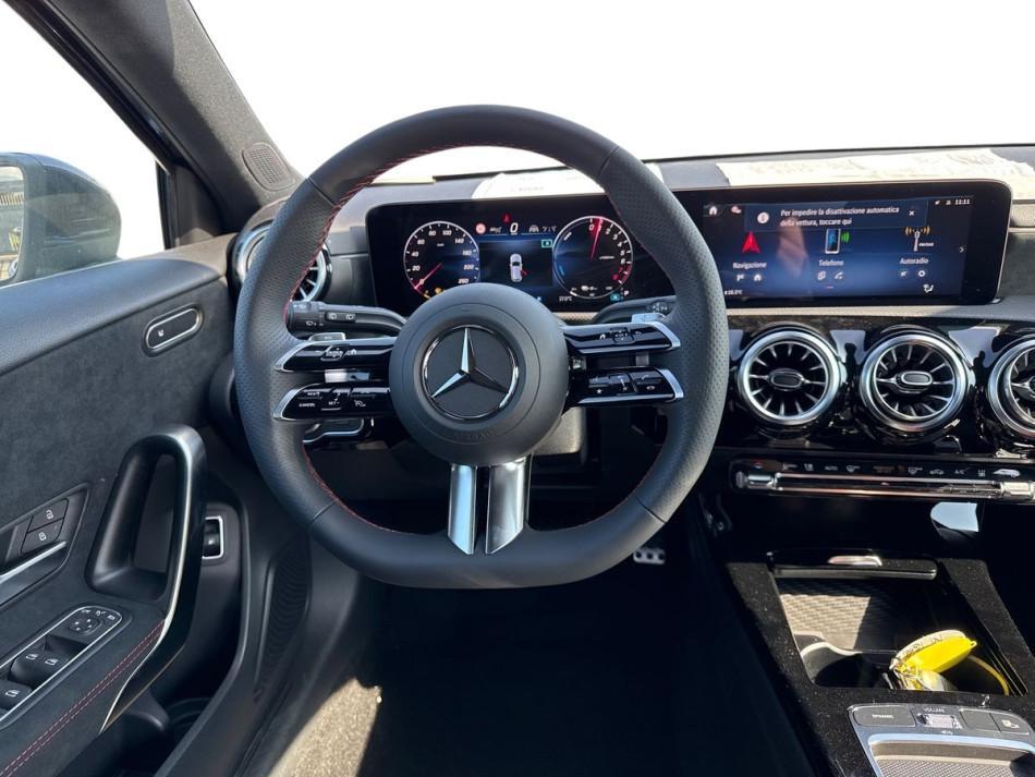 Mercedes Classe A 250 250 e Plug-In-Hybrid Premium Plus AMG Line Speedshift DCT AMG 8G