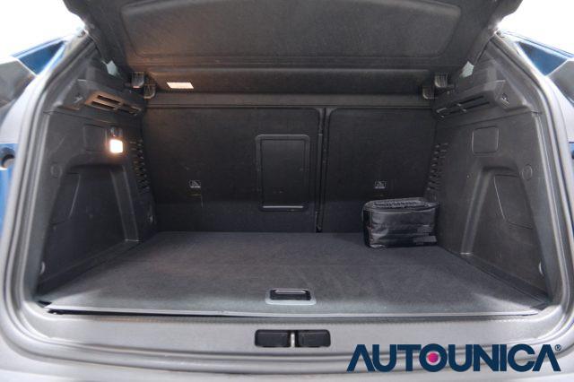 PEUGEOT 3008 HYBRID 180 E-EAT8 ALLURE PACK FULL LED