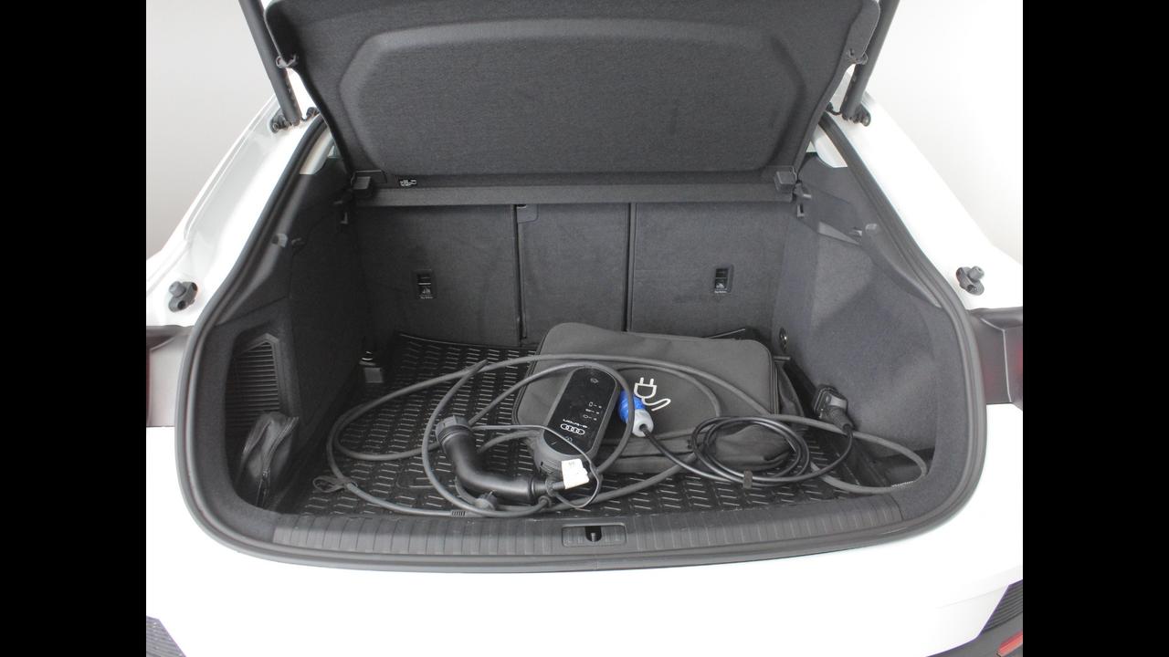 AUDI Q3 2019 Sportback - Q3 Sportback 45 1.4 tfsi e Business Plus