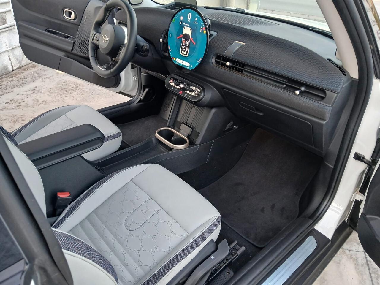 Mini Cooper C Favoured