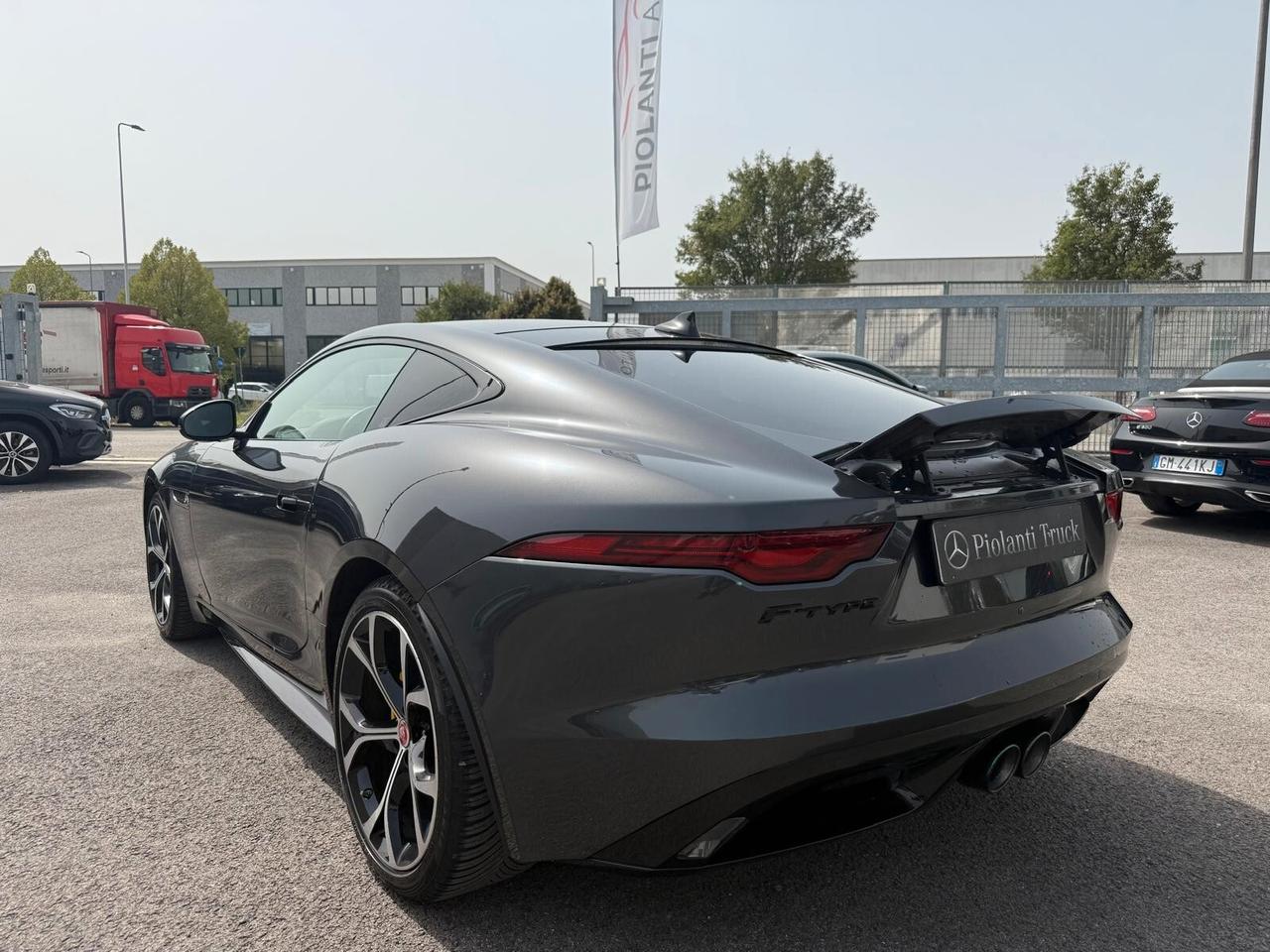 Jaguar F-Type 2.0 aut. Coupé R-Dynamic Black