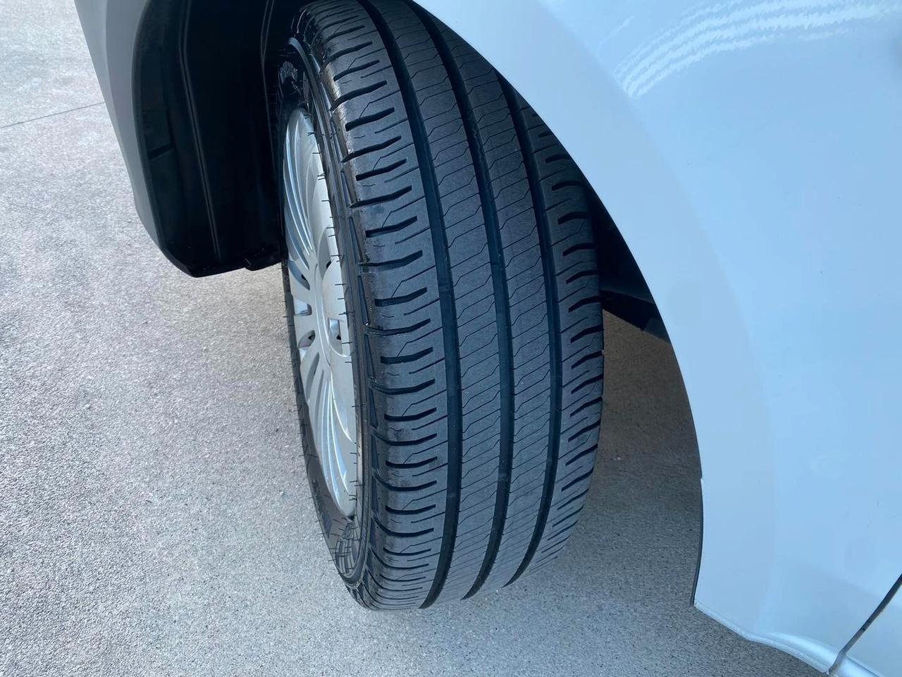 Mercedes-Benz Vito 6 POSTI 114 CDI Mixto Long 2022