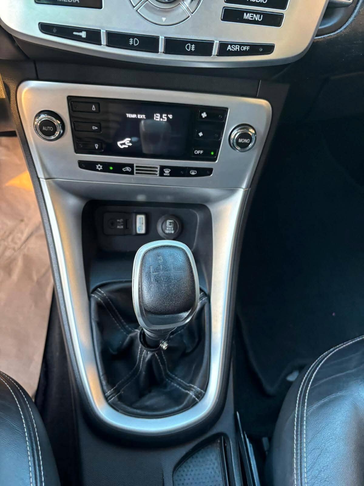 Lancia Delta 1.6 MJT DPF Platino