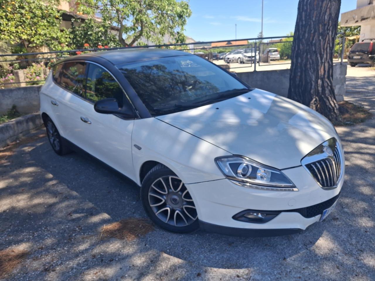 Lancia Delta 1.6 MJT DPF Platino