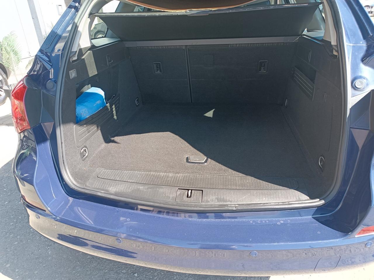 Astra 1.7 CDTI 110CV Sports Tourer Elective