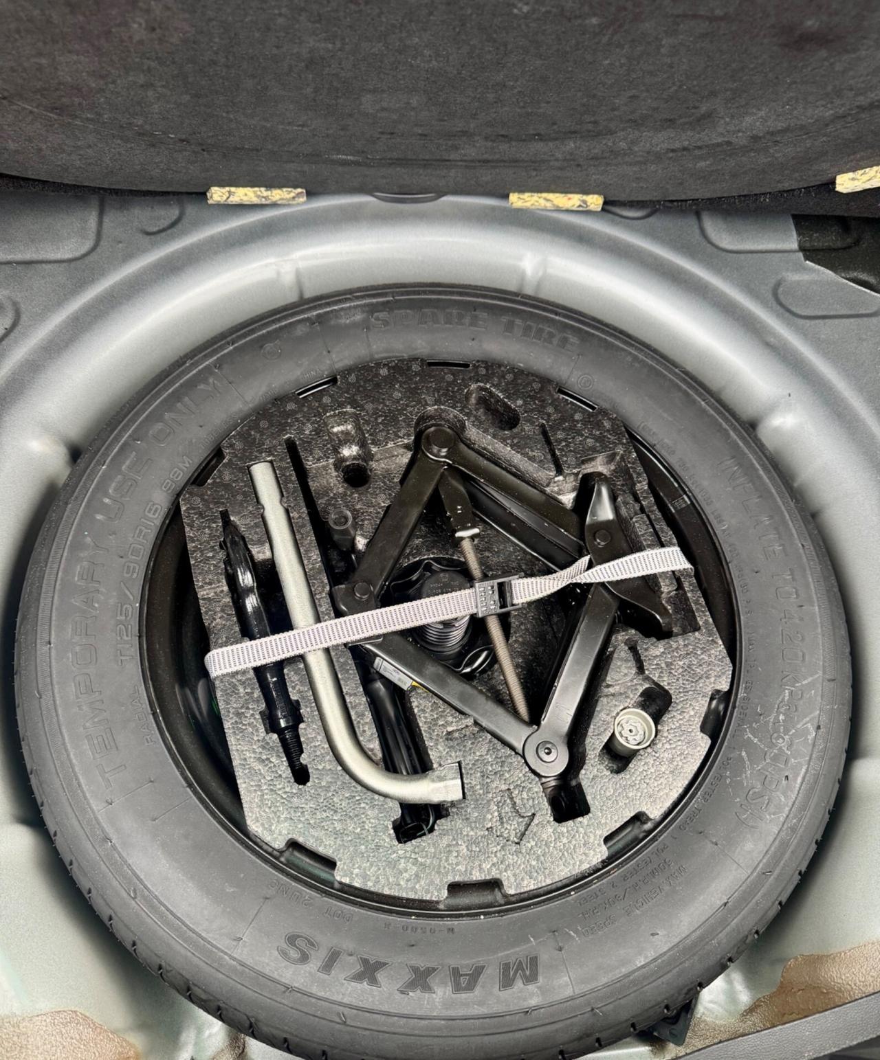 Volkswagen Maggiolino 2.0 TDI DSG Sport