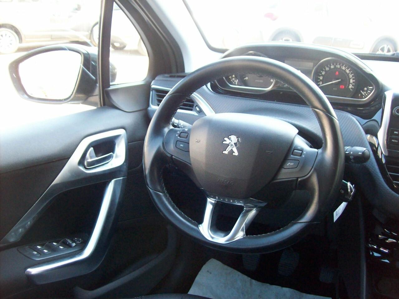 Peugeot 2008 1.5 BlueHDi 102 S&S Allure