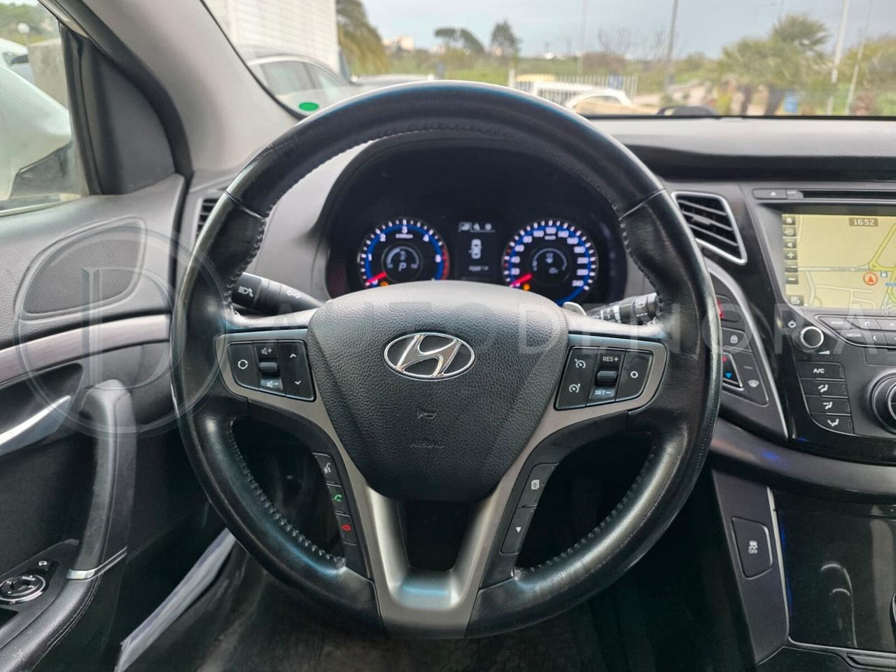 Hyundai i40 Wagon 1.7 CRDi 141 CV 7DCT Business#LED#NAVI#CAM