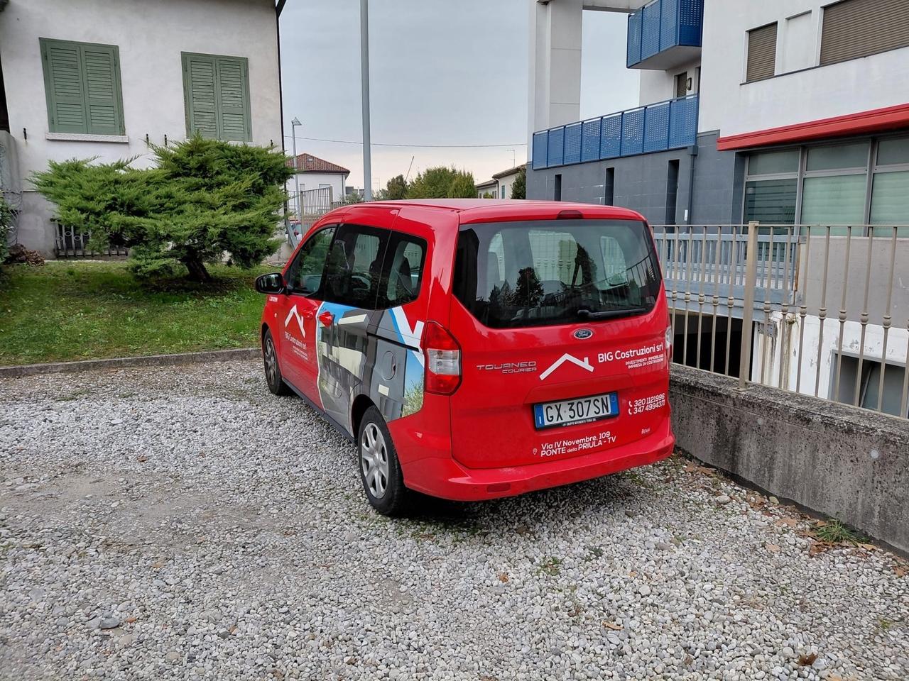 Ford Tourneo Courier 1.5 TDCI 100 CV IVA COMPRESA