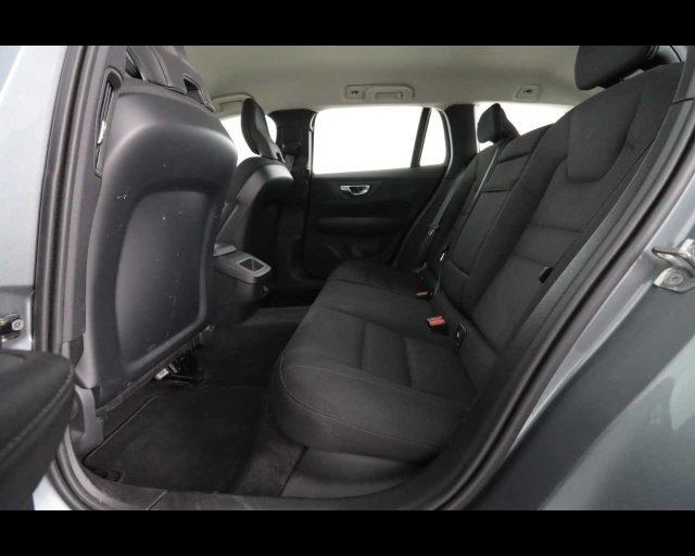VOLVO V60 D4 AWD Geartronic Business