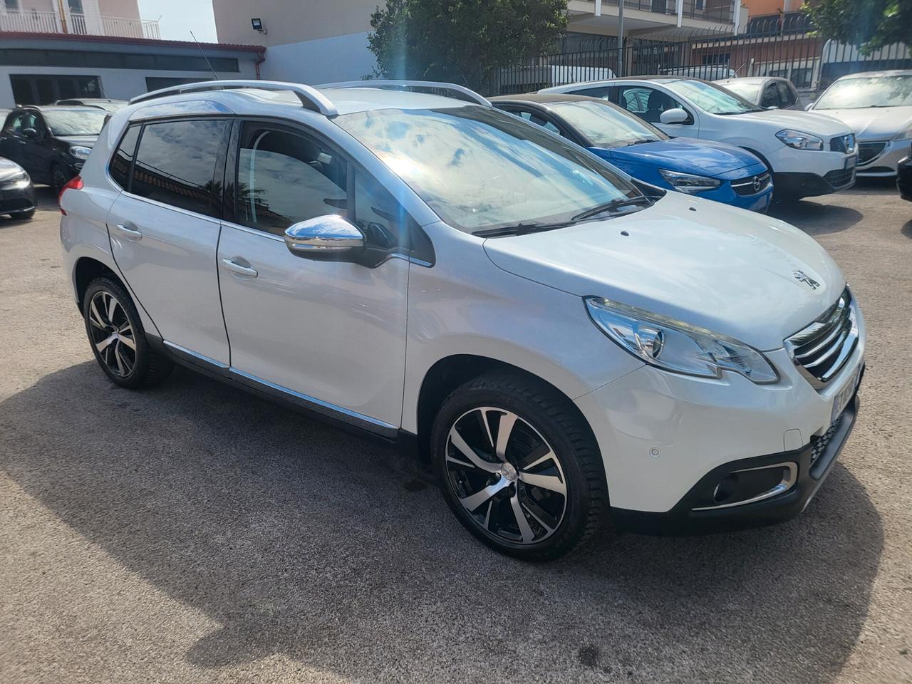 Peugeot 2008 1.6 e-HDi 92 CV S&S Allure