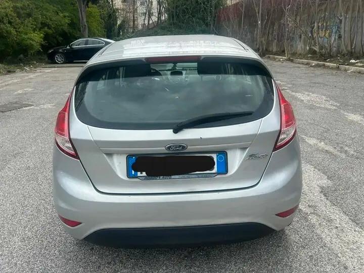Ford Fiesta 1.5 TDCi 75CV 5 porte Titanium