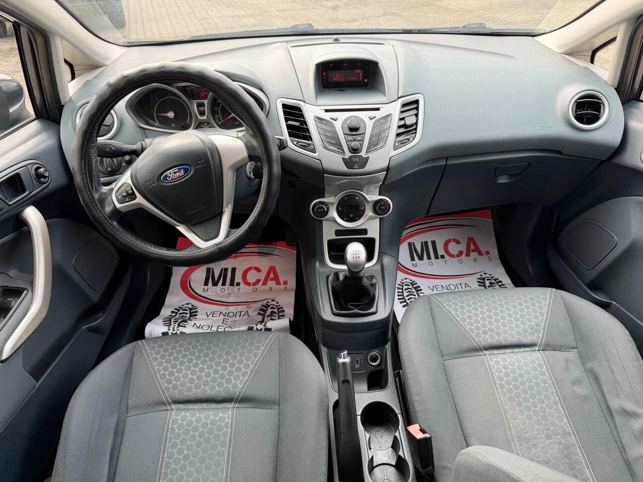 Ford Fiesta 1.4 TDCi 68CV 5 porte Titanium