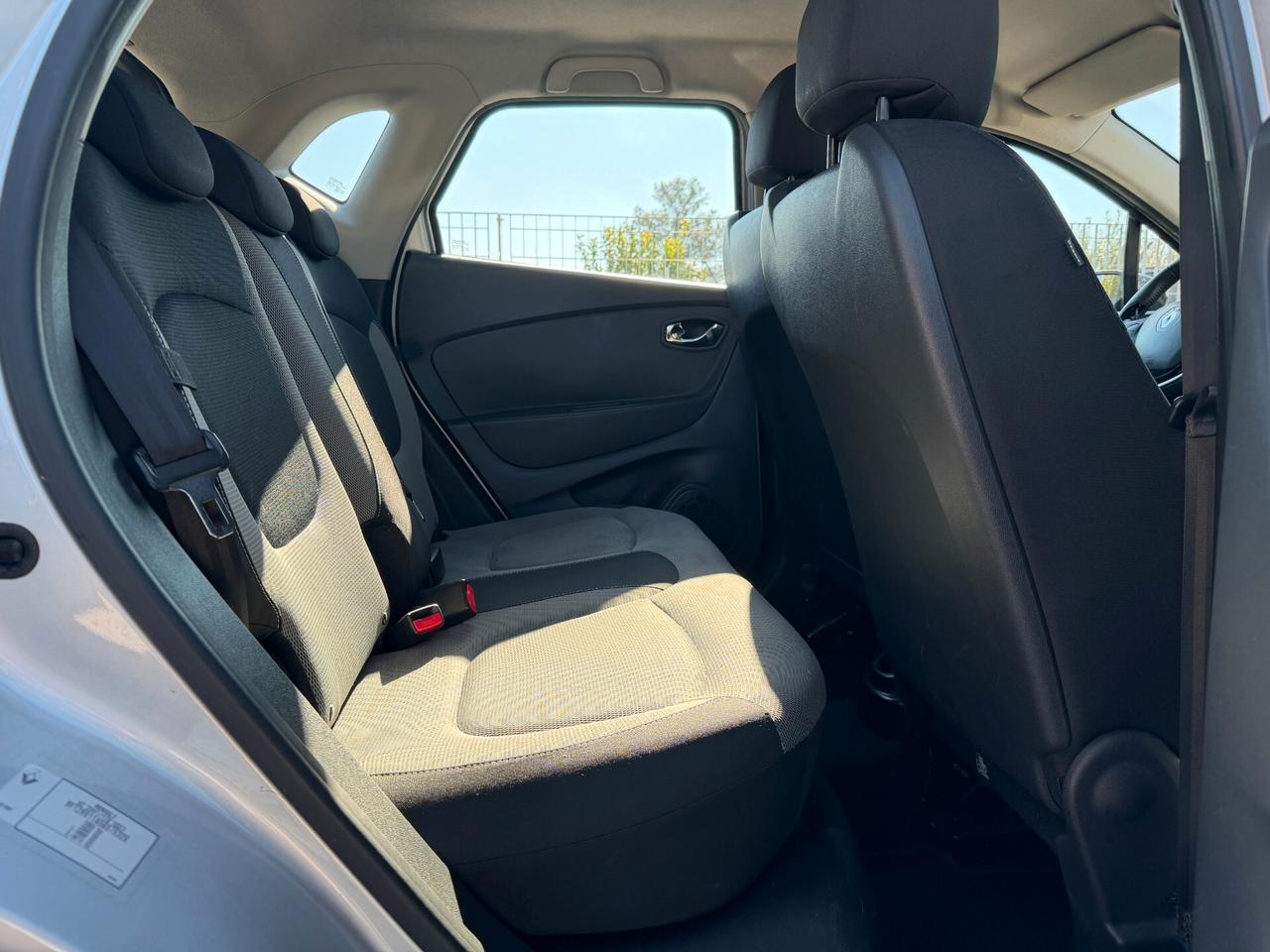 RENAULT CAPTUR 2017 900 BENZINA 90 CV *67.000 KM