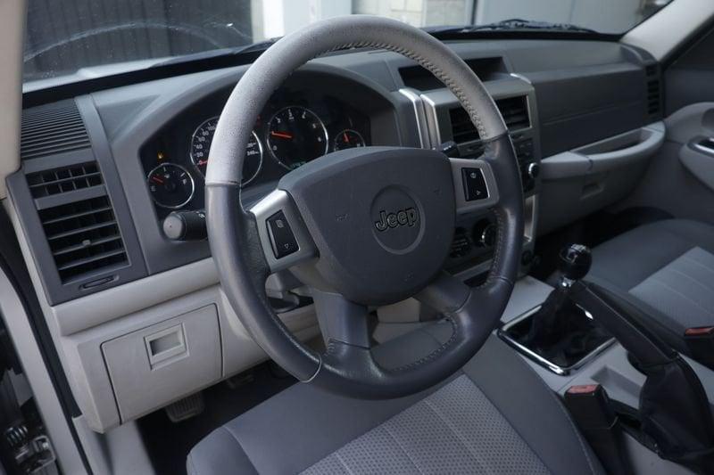Jeep Cherokee Jeep Cherokee 2.8 CRD DPF Limited 130KW ANNO 2010