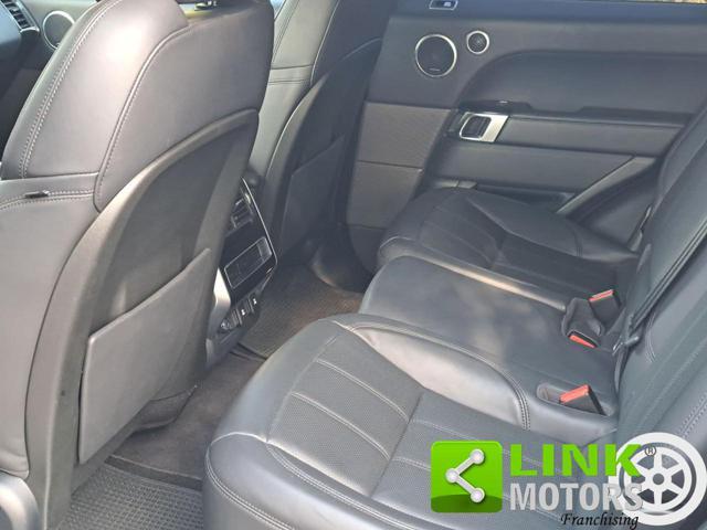 LAND ROVER Range Rover Sport 3.0 SDV6 HSE Total Black