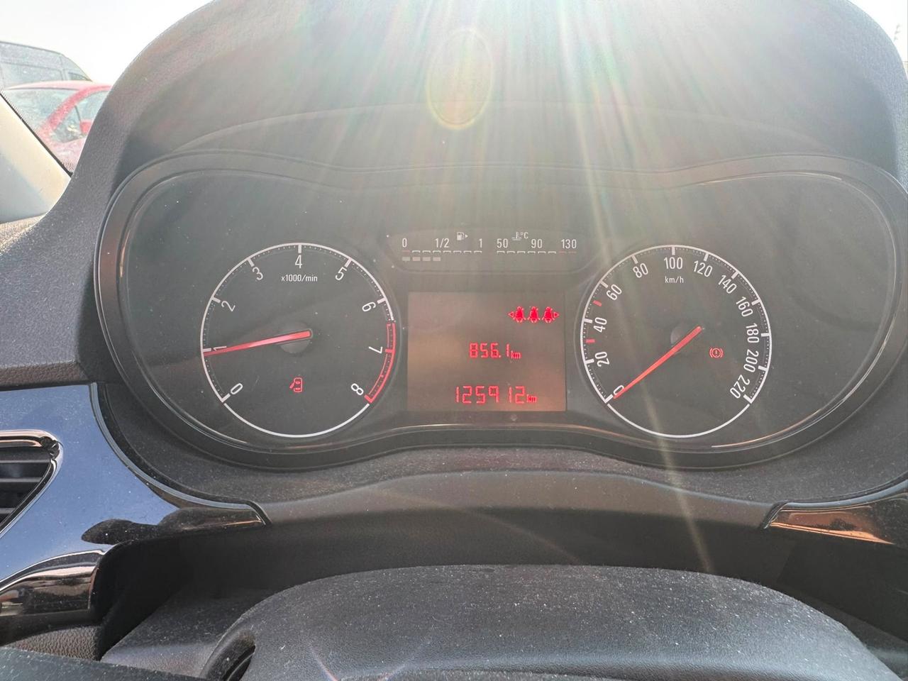Opel Corsa 1.2 5 porte
