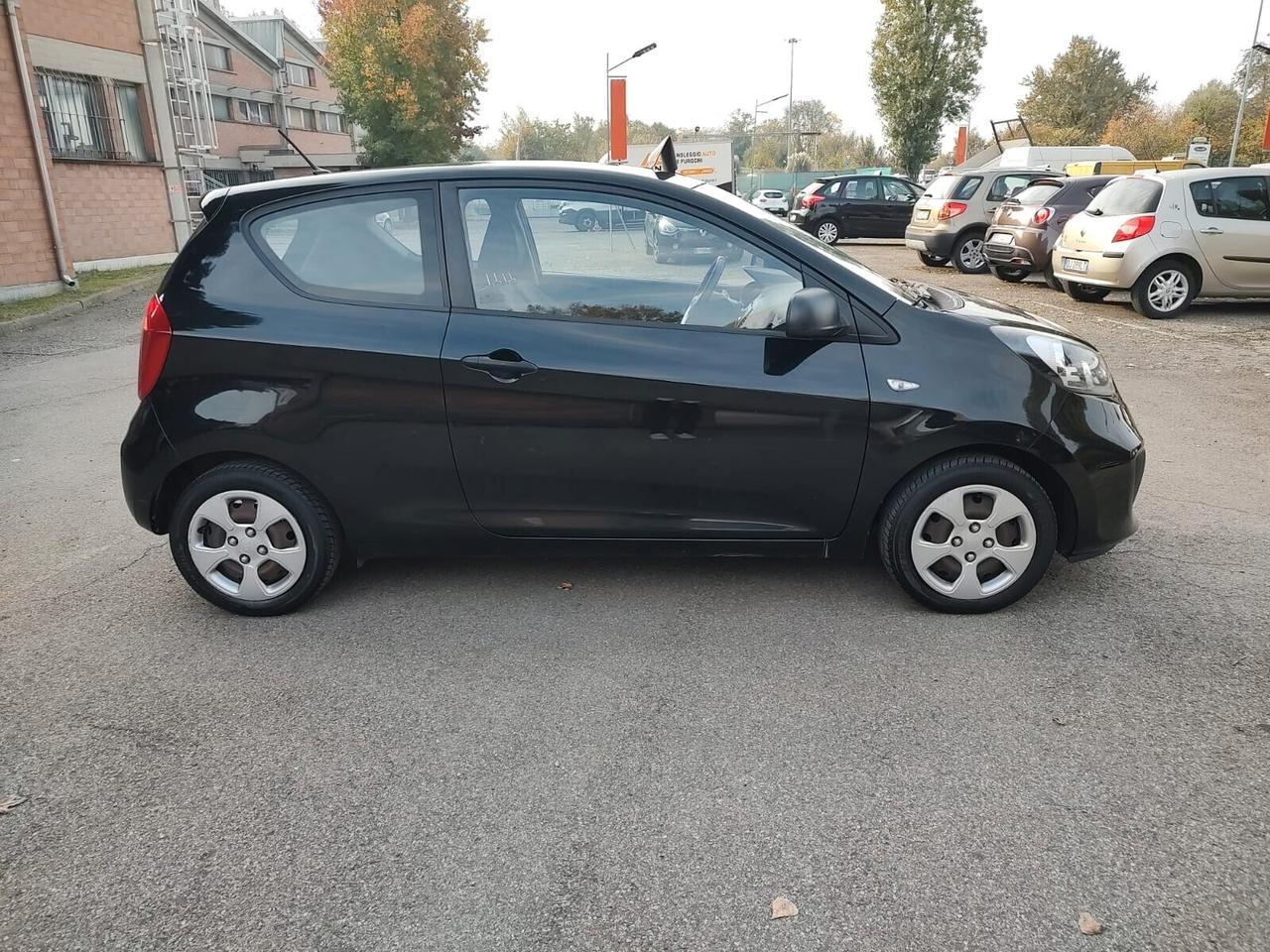 Kia Picanto 1.0 12V 3 porte Urban, FRIZIONE NUOVA, VEICOLO EURO 5A, OK NEOPATENTATI, GARANZIA L.12 MESI