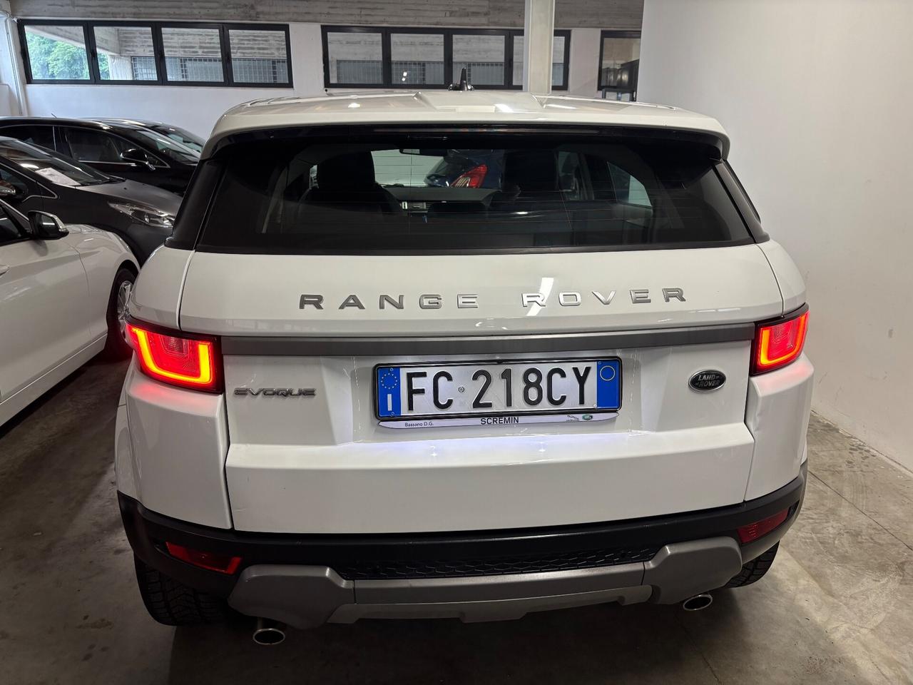 Range Rover Evoque 2.0 TD4 150 CV Pure