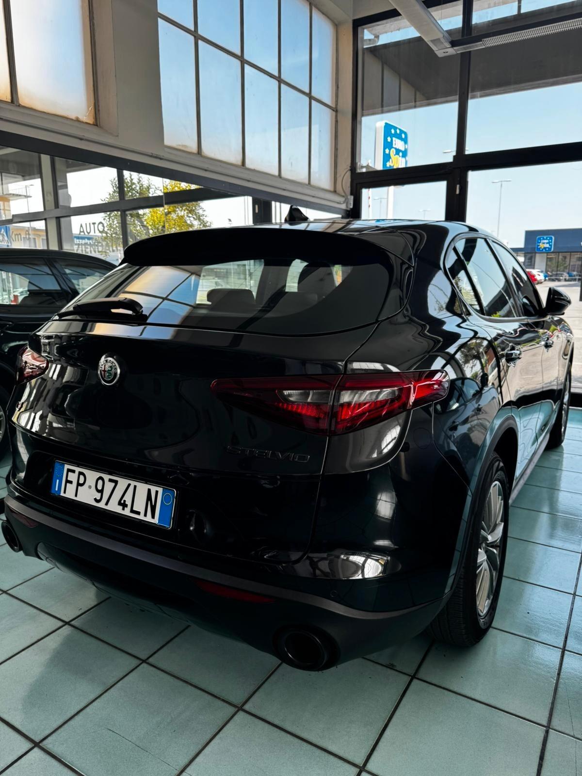 Alfa Romeo Stelvio 2.2 Turbodiesel 210 CV AT8 Q4 Executive