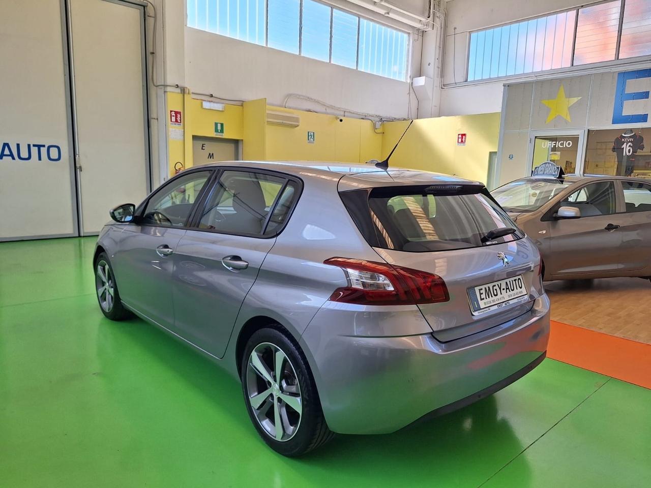 Peugeot 308 PureTech Turbo 136 cv. 1.2 benzina