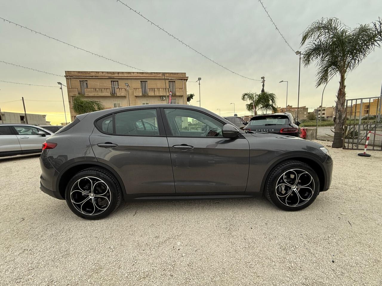 Alfa Romeo Stelvio 2.2 Turbodiesel 190 CV AT8 RWD Executive