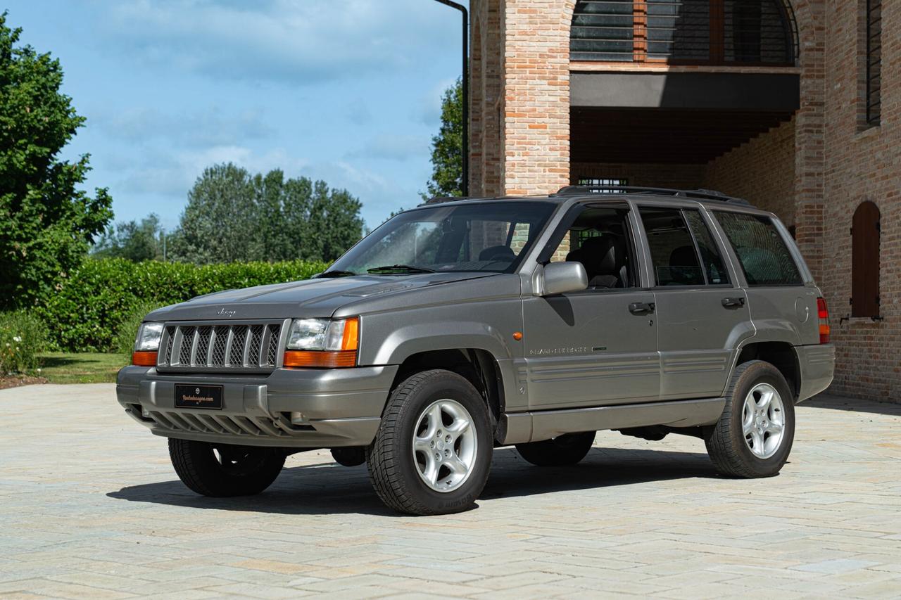 Jeep Grand Cherokee LIMITED LX 5.9 V8 - JEP00027