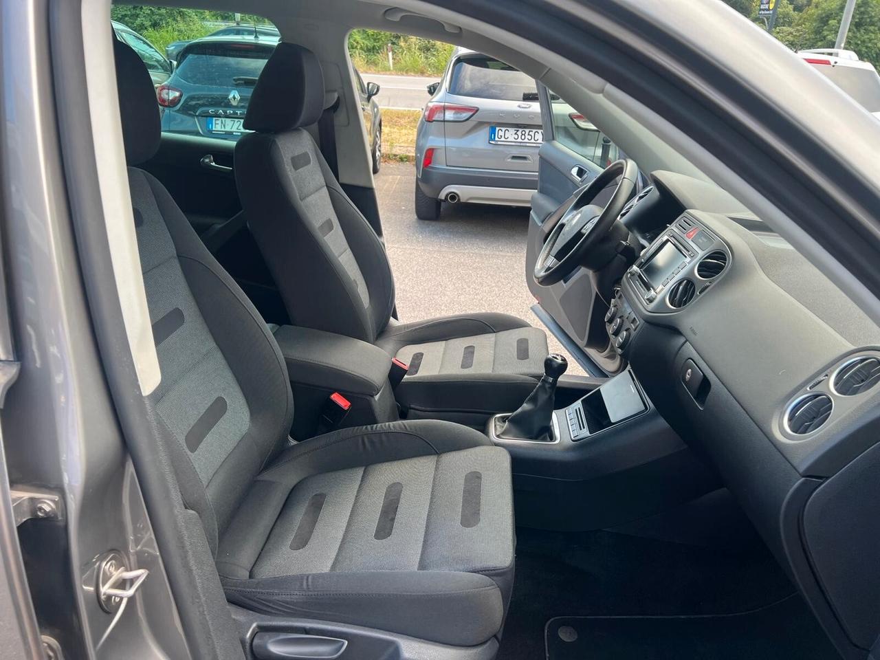 Volkswagen Tiguan 2.0 TSI Sport & Style (18°)