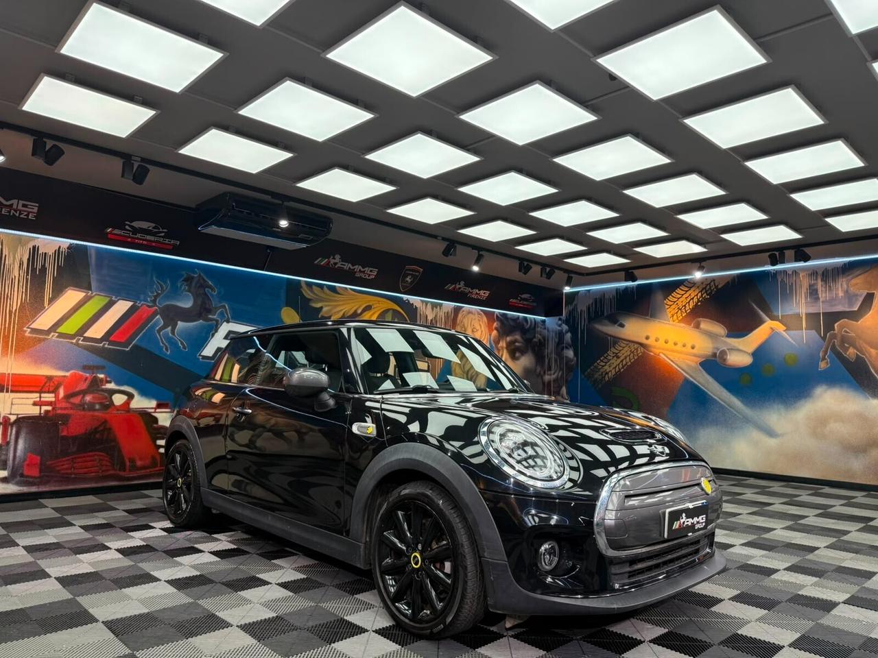 Mini Cooper SE XL (934)
